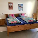 Apartamento Arnica 5 By Interhome